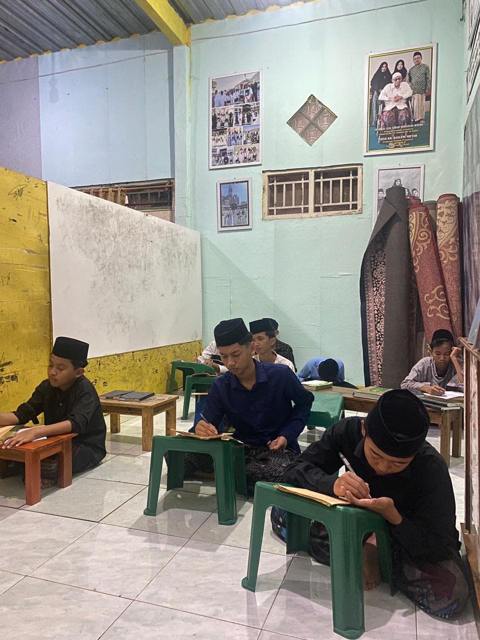 Ta'lim Mutaalim dan Fathul Qorib