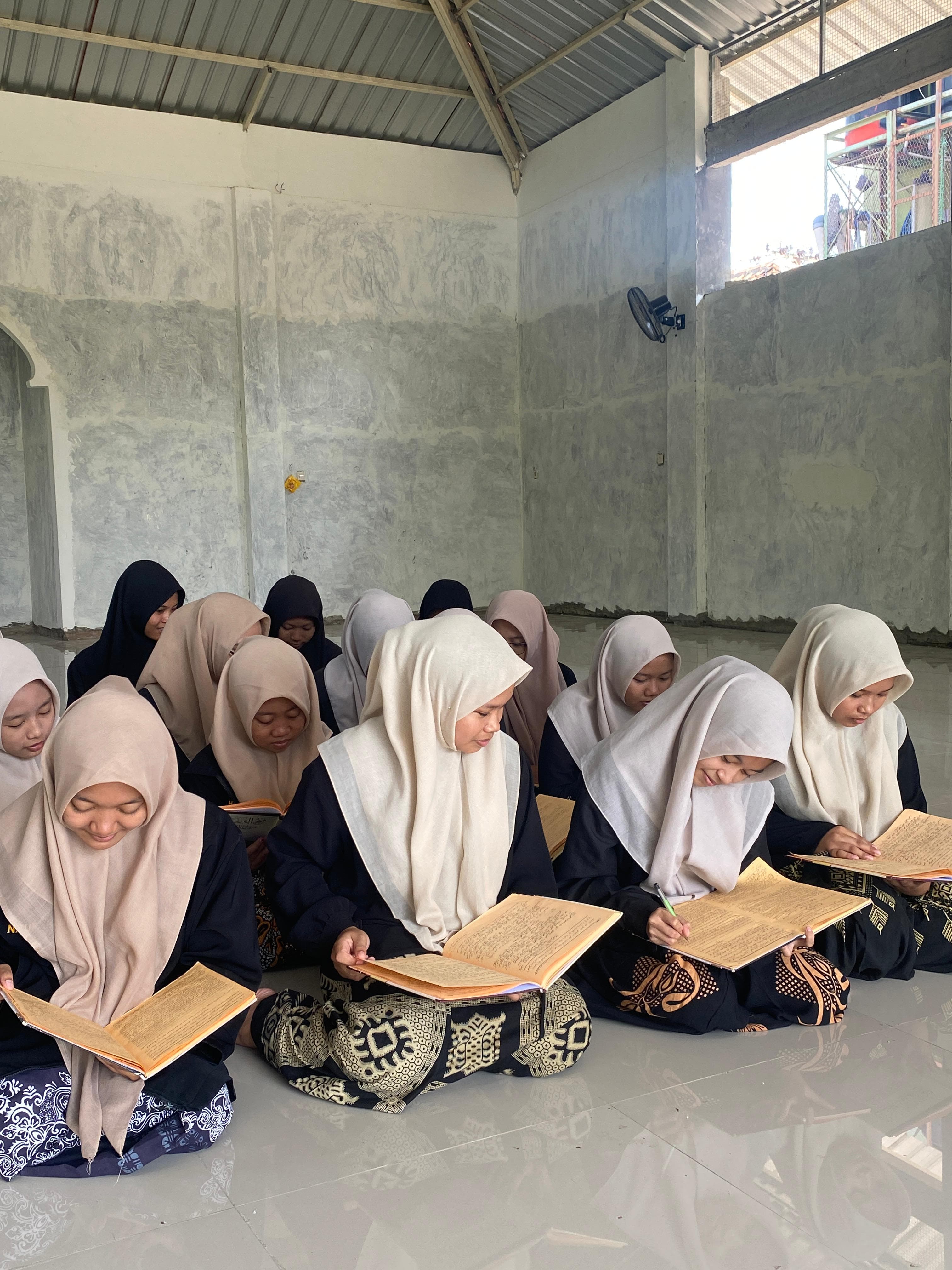 Ta'lim Mutaalim dan Fathul Qorib
