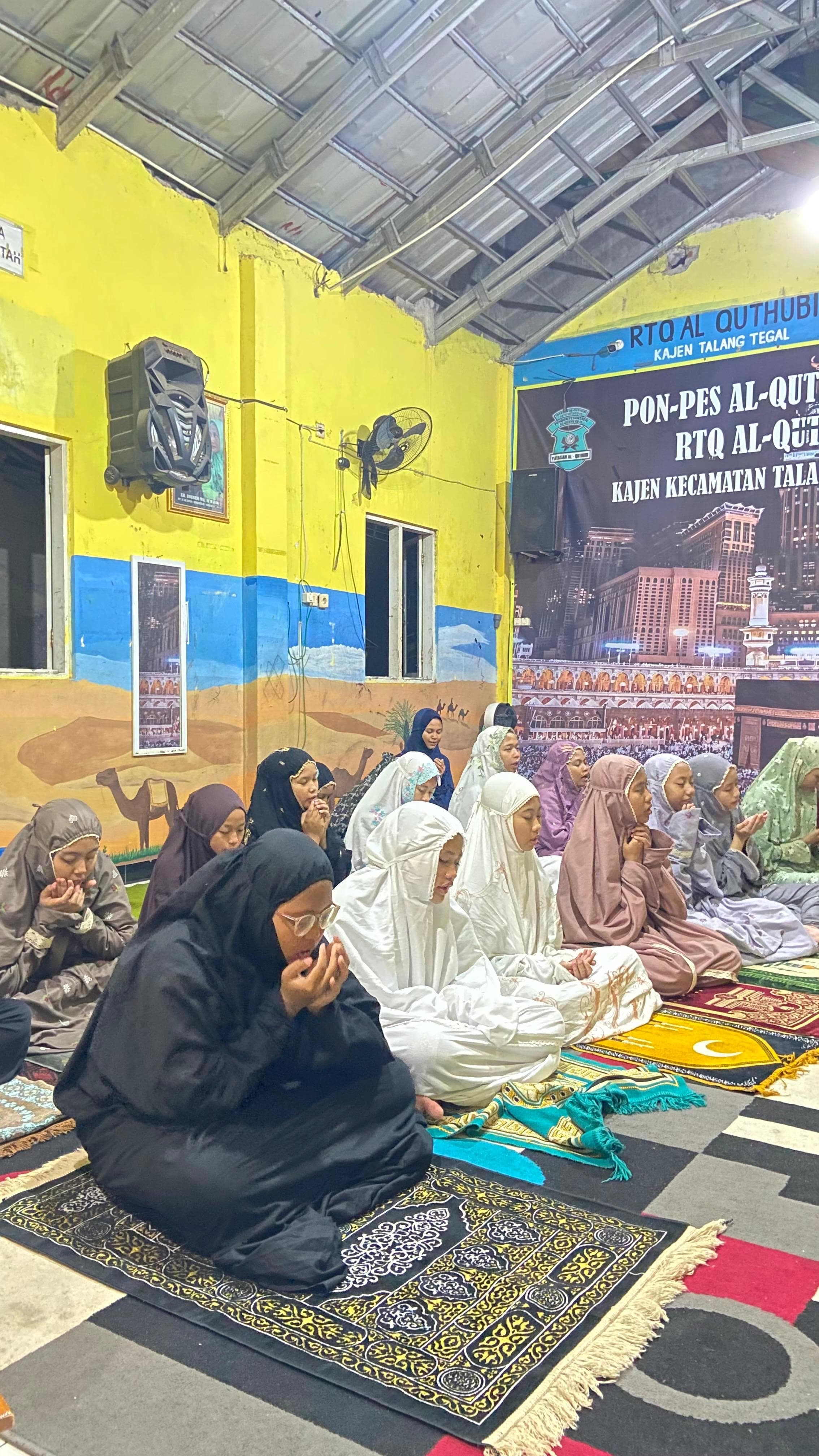 pembacaan tahlil dan ratib al hadad