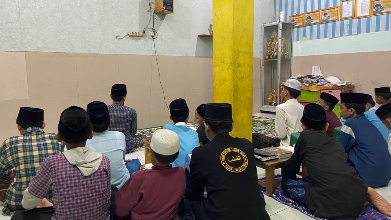 tahlil dan yasin bersama gus sahlan
